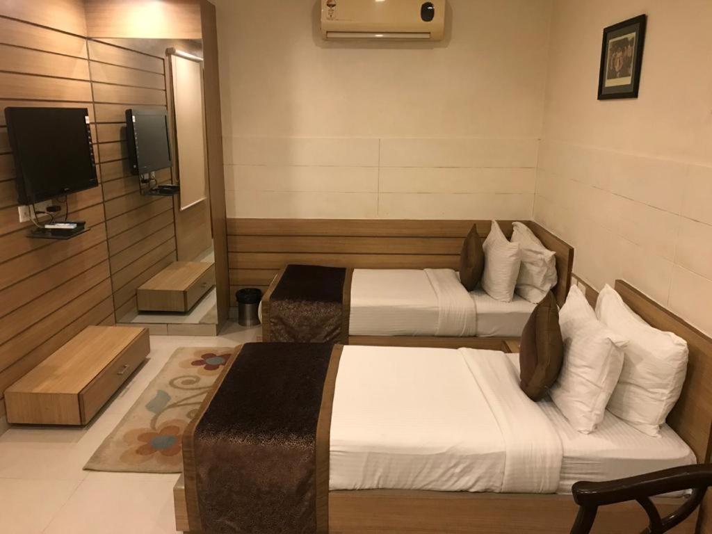 Hotel City Square Hisār エクステリア 写真