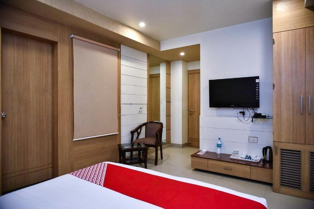 Hotel City Square Hisār エクステリア 写真